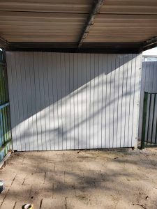 Toen ben ik aan de slag gegaan met voorbereidingen van het schilderwerk en langzamerhand werd het mooier.